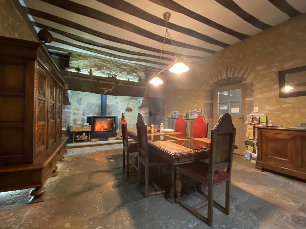 Le P'Tit Relai Bed & Breakfast Montbozon ภายนอก รูปภาพ