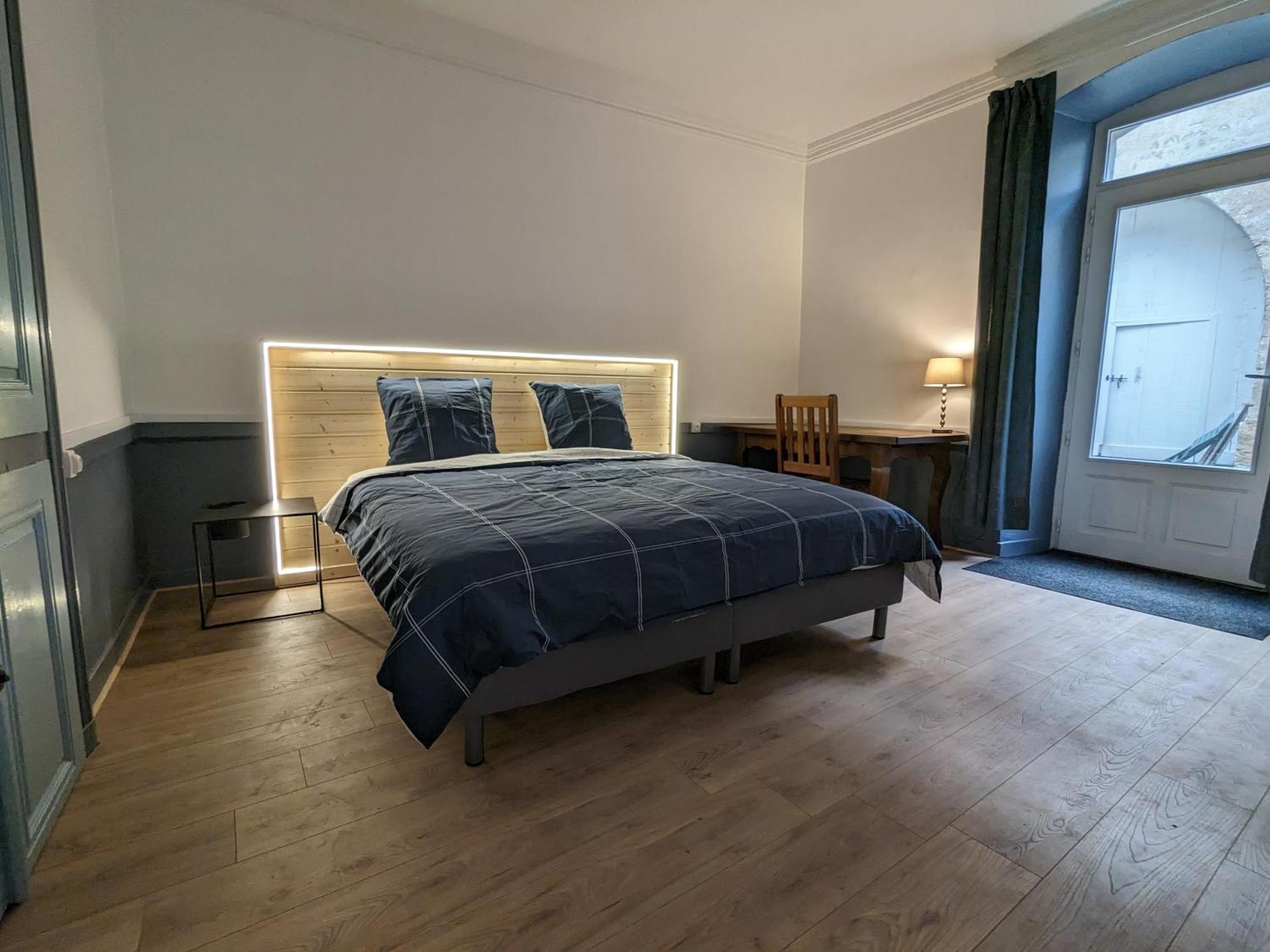 Le P'Tit Relai Bed & Breakfast Montbozon ภายนอก รูปภาพ