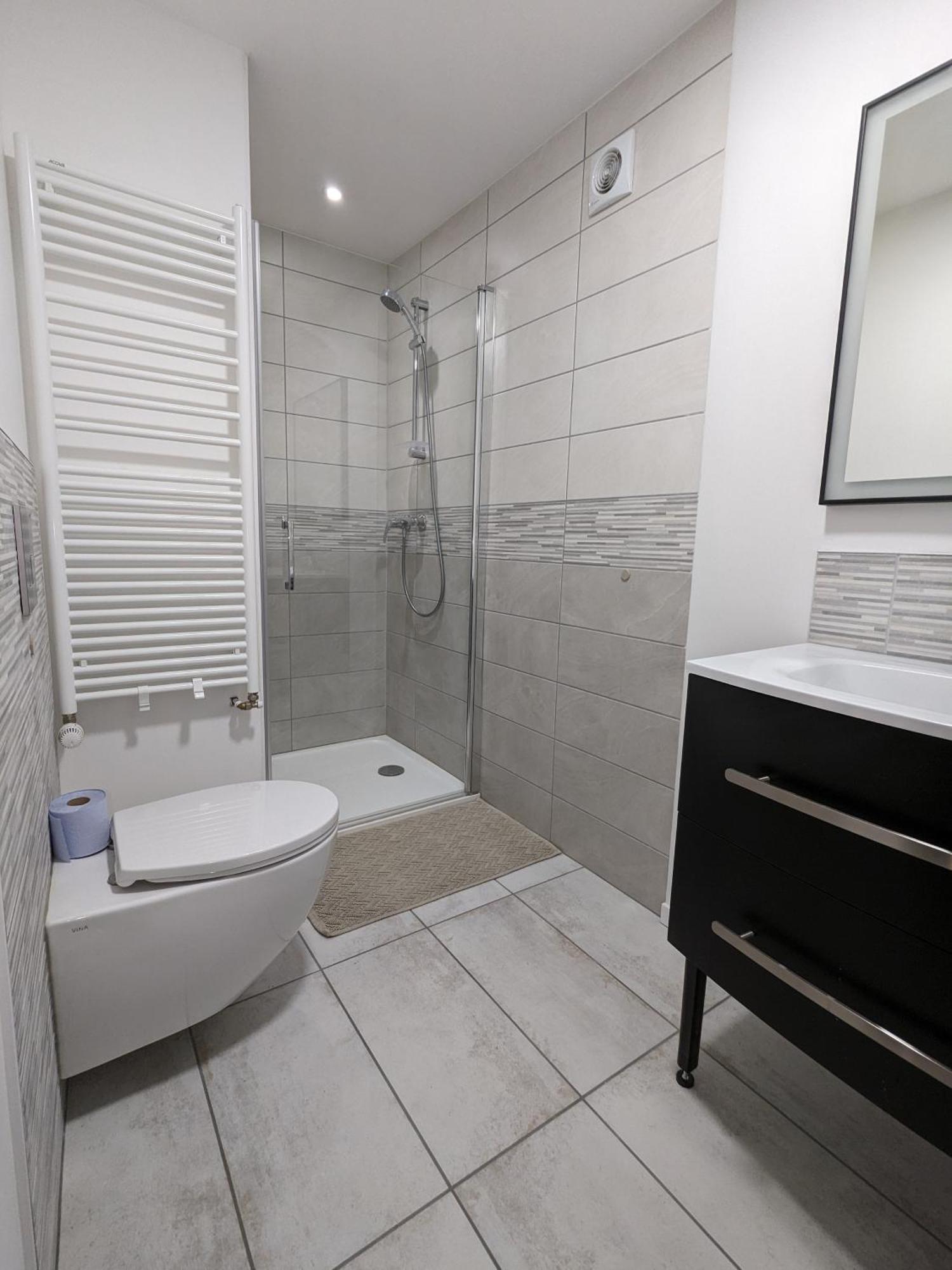 Le P'Tit Relai Bed & Breakfast Montbozon ภายนอก รูปภาพ